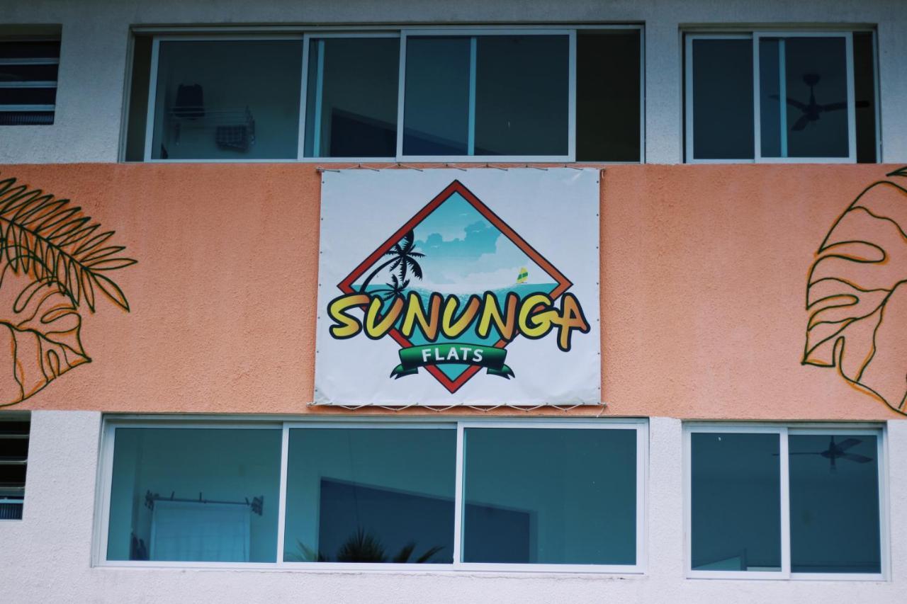 Chales Sununga Flats A 1 Minuto Da Praia أوباتوبا المظهر الخارجي الصورة